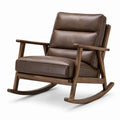 Sedia a dondolo in pelle marrone con struttura in legno